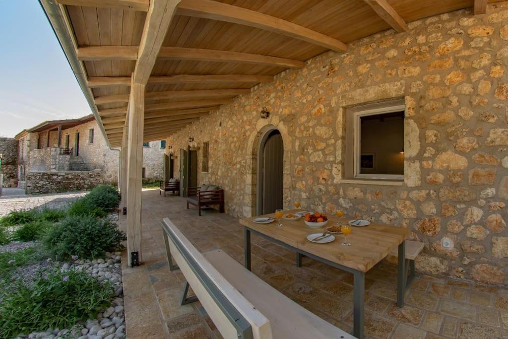 Villa Avli - Tranquil Stonehouse In Lefkada Alexandros Exterior foto