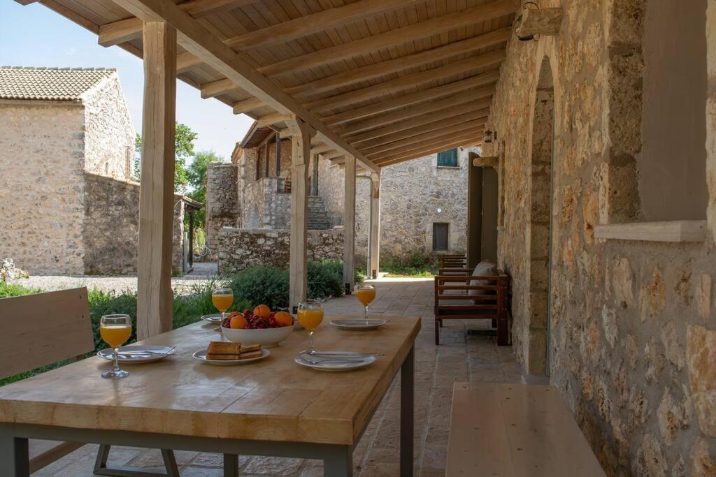 Villa Avli - Tranquil Stonehouse In Lefkada Alexandros Exterior foto